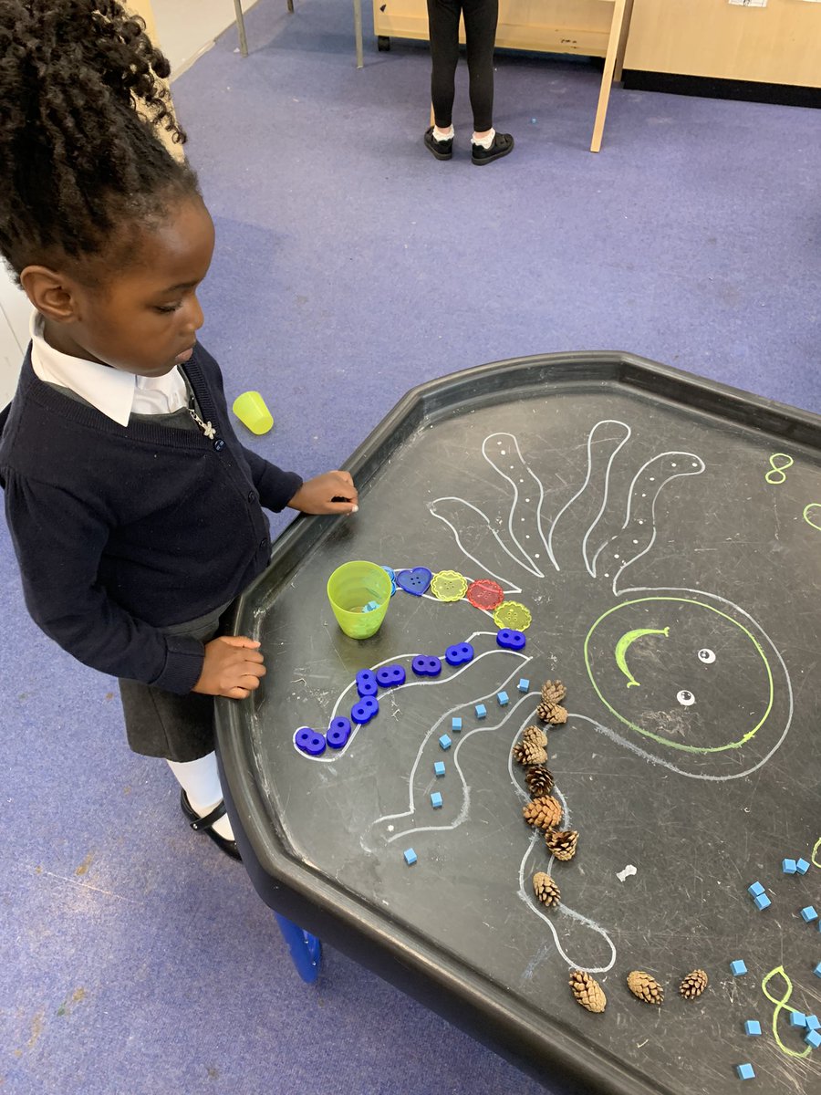 K had fun counting out 8 loose parts to fill the octopus’ legs! I so very proud of her effort and focus 🤩 <a href="/MrsLMitchell22/">Lynsay Mitchell</a> <a href="/NewtongrangePS/">NewtongrangePS</a>  #aspirebeliveachieve