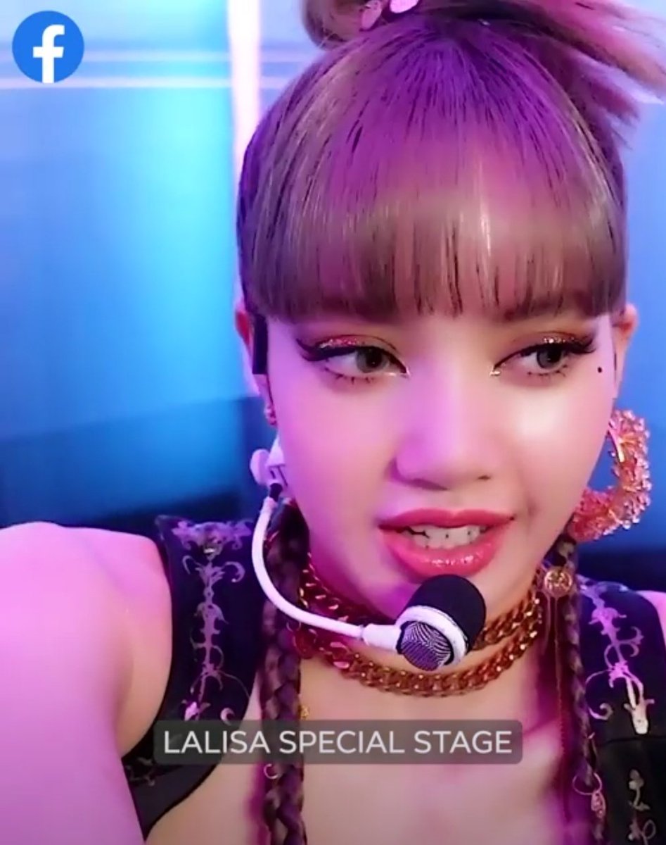 lalisahourIy's tweet photo. her pretty big eyes https://t.co/1Ztf9ObcLc