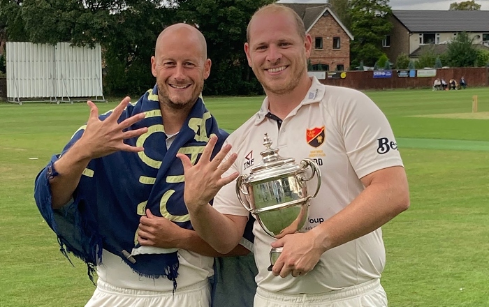 nantwichnews's tweet image. SPORT: @NantwichCC 1sts celebrate 5th league title in 12 years after victory in final game of season ow.ly/MF7850GbQIj