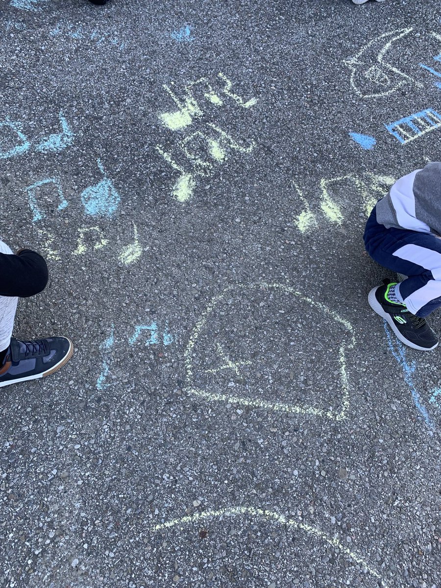 Miss Leaton tweet media