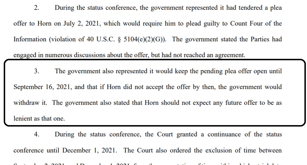 MacFarlaneNews's tweet photo. HEADS-UP:  For those concerned about the growing number of low-level misdemeanor "unlawful parading" plea deals being offered by feds in Jan 6 cases...    defendant Stephen Horn has rejected said plea offer

In new filing, feds say next offer won't be so lenient in his case ===> https://t.co/62OXdQdvUR