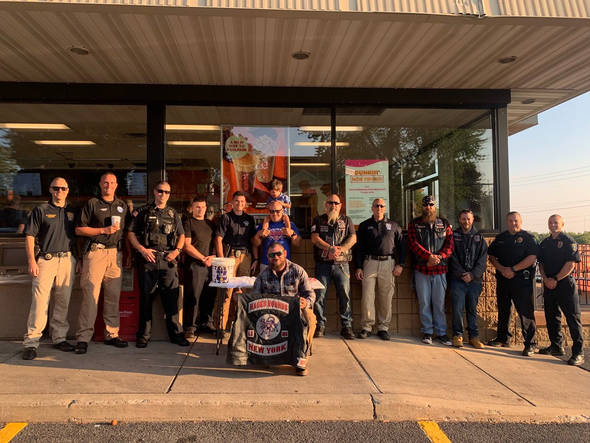 OswegoPoliceNY's tweet photo. Thank you to everyone who stopped by Dunkinโ to help raise awareness and funds for @SpecialOlympics, New York. It was a great success! #SpecialOlympics #CopsOnTop #Dunkin https://t.co/OwQNEjk4KG