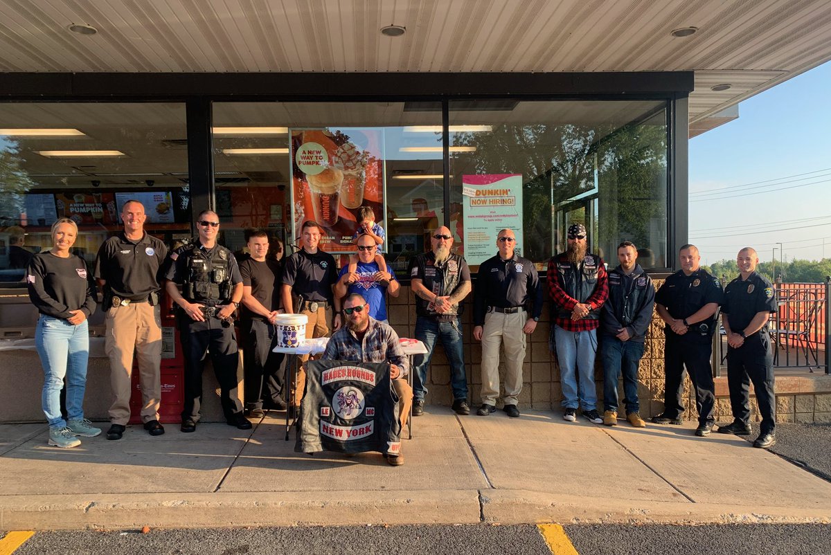 OswegoPoliceNY's tweet photo. Thank you to everyone who stopped by Dunkinโ to help raise awareness and funds for @SpecialOlympics, New York. It was a great success! #SpecialOlympics #CopsOnTop #Dunkin https://t.co/OwQNEjk4KG