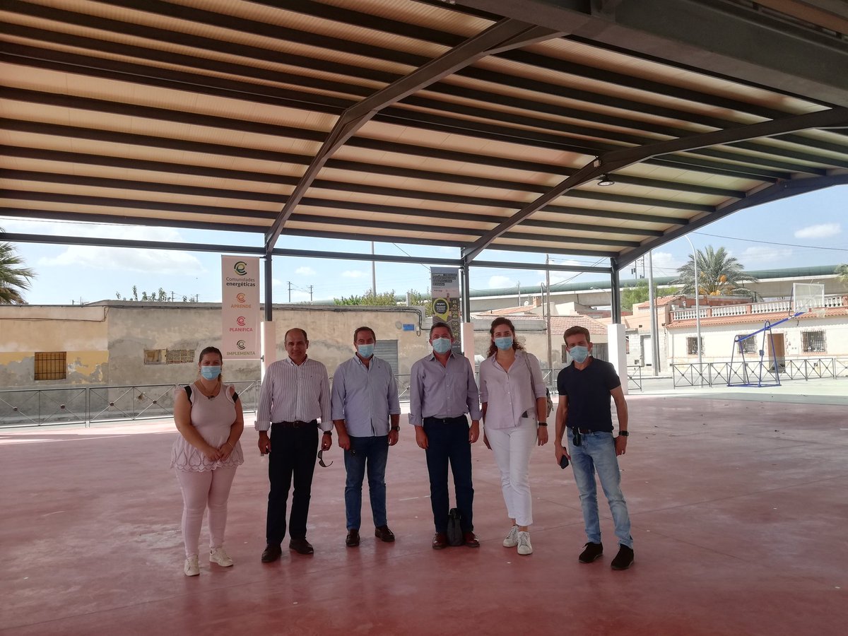Aljarafe_Donana's tweet photo. Concluimos estas jornadas de intercambio #LICLE visitando la #ComunidadEnergética más grande de España, una iniciativa de #COMPTEM @grupoenercoop localizada en una pedanía de #Crevillente en #Alicante. ¡Una interesanísima experiencia piloto!!
#transiciónenergética https://t.co/MJVBGXJRKa