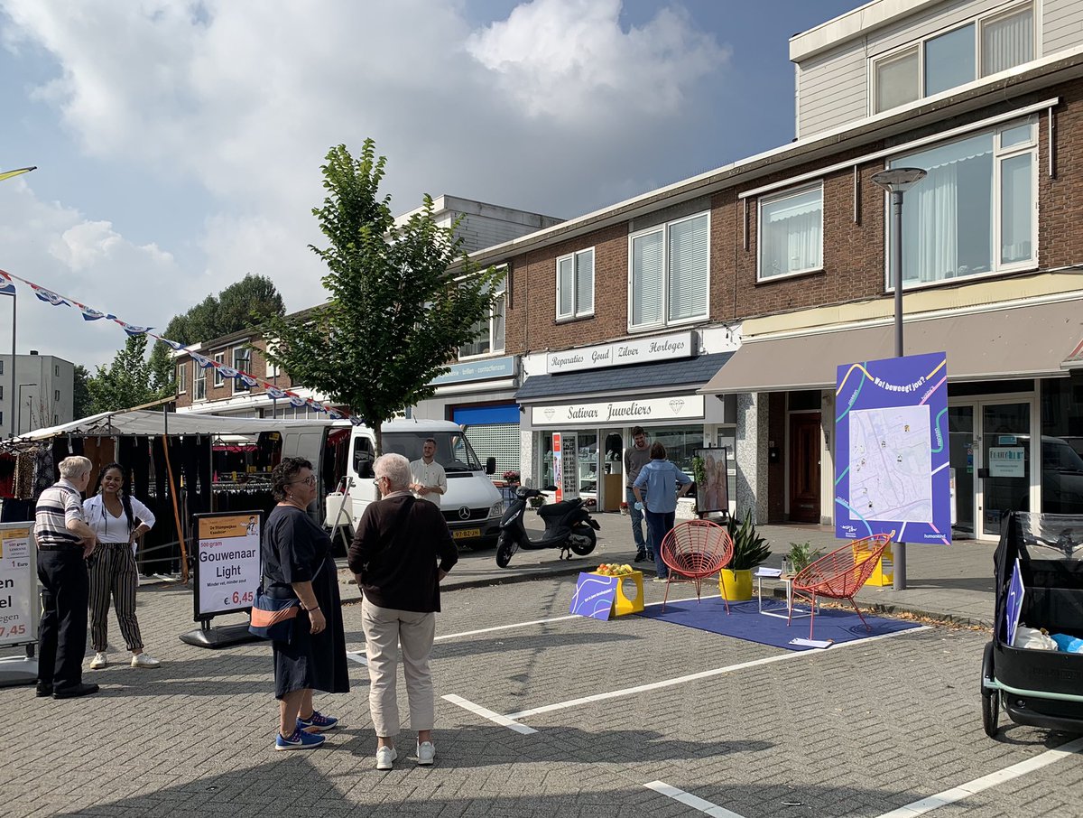 josebesselink's tweet photo. Geslaagd marktonderzoek op de markt in Overschie! Ben jij een loper of een fietser? Groene routes en plekken zijn favoriet onder de  Overschiënaars 🚶🏾‍♂️🌳🚲 #rotterdamopdíefiets #rotterdamloopt https://t.co/dtabJnykJF