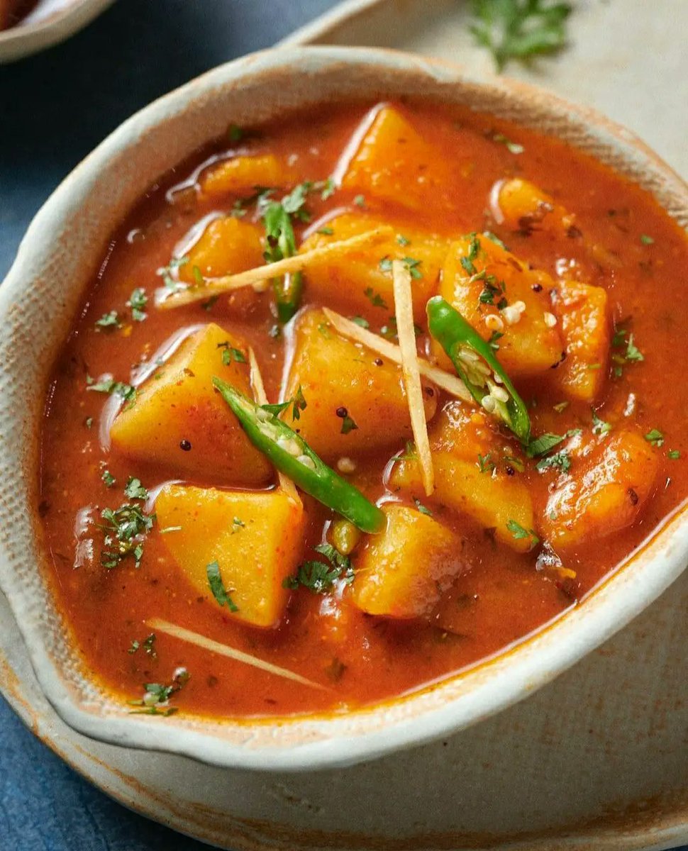 anitaskitchenn's tweet photo. Home Style Puri Aloo @anitaskitchenn🥔🤤 https://t.co/FFZzZs4W86