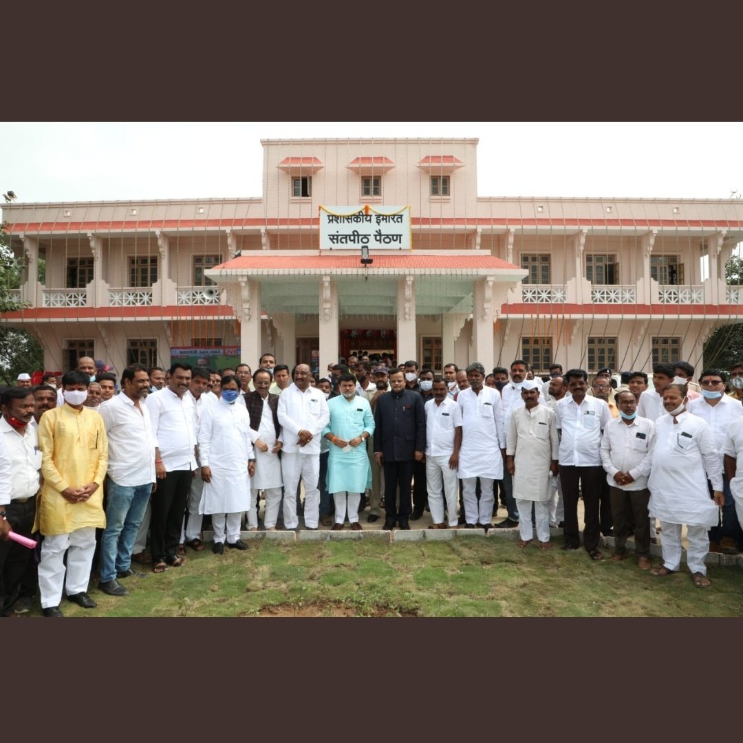 NahniSi's tweet image. Important Announcement regarding Covid:Covid virus does not spread through bars, restaurant, political crowds , it only spreads through College students , 
 This is the reason @samant_uday sir is not opening colleges
#ReopenEngineeringCollege #Reopencolleges