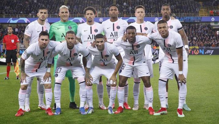 ☆《OSMAR ESTIGARRIBIA 》♡ (@osmarestigarr10) on Twitter photo Algún día tendré la bendición de jugar en el París 🙌😌⚽️
Con la Ayuda de Dios todo se puede🙇♂️⚽️
<a href="/PSG_espanol/">Paris Saint-Germain</a> Algún día tendré la bendición de jugar en el París 🙌😌⚽️
Con la Ayuda de Dios todo se puede🙇♂️⚽️
<a href="/PSG_espanol/">Paris Saint-Germain</a>