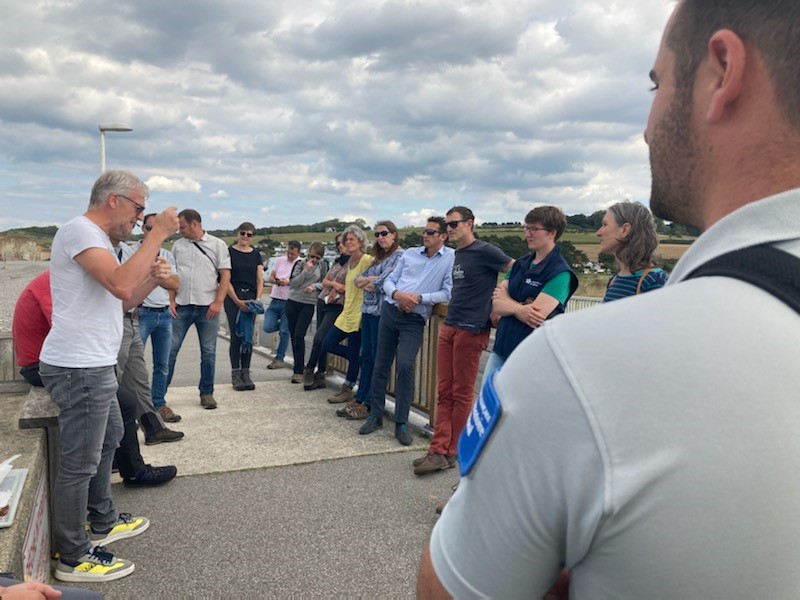 littoral_cdl's tweet photo. Présentation aux gardes du littoral de #Normandie du projet territorial de la Saâne, qui accompagne l'#adaptationCC par une recomposition spatiale du territoire #littoral. En partenariat avec @RegionNormandie @Seine_normandie
#PACCo #UE #England #coopérationtransfrontalière https://t.co/5Lq3qAZuXi