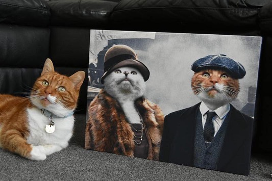 Talk about double trouble, we are loving this #PeakyBlinder duo in our most popular Film &amp; TV design. If your pet has always wanted to become a Peaky Blinder then this is the #petportrait for you. Check out our other character styles over on our website👉bit.ly/3nILcbu