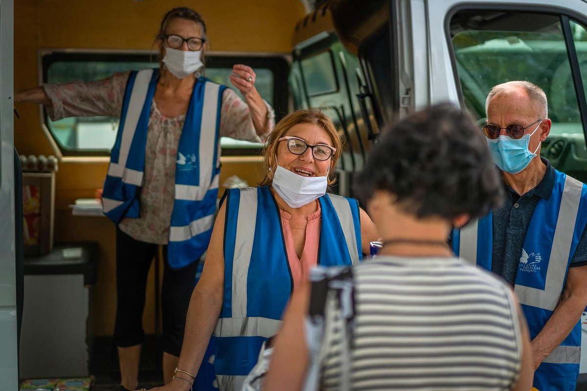 Secours populaire tweet media