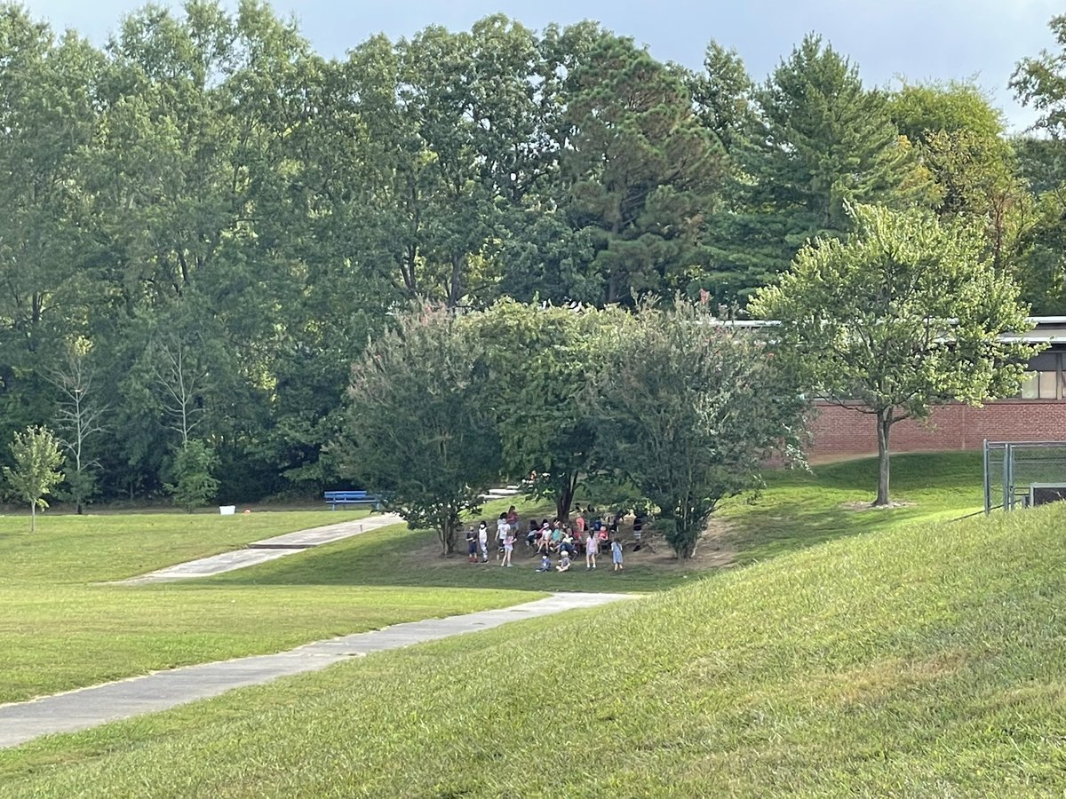 Amanda Chamberlain☀️ (@mschamberlain18) on Twitter photo <a href="/MrGlascoHES/">Christopher Glasco</a> surprised our 3s at recess today with a minifield day!!! Team 3 is the best 💛 <a href="/Mrs_Stock/">Taryn Stock</a> <a href="/MrsTegowski/">Emily Tegowski</a> <a href="/MrGlascoHES/">Christopher Glasco</a> surprised our 3s at recess today with a minifield day!!! Team 3 is the best 💛 <a href="/Mrs_Stock/">Taryn Stock</a> <a href="/MrsTegowski/">Emily Tegowski</a>