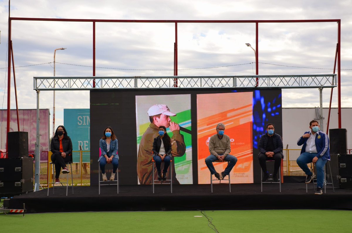 hugo_sager's tweet photo. 👨‍🦰👩🧑| Potenciar Inclusión Joven 

Si tenés entre 18 y 29 años, te sumamos esta propuesta para que con tu proyecto puedas ser parte del programa a través del cual el Estado otorga una beca mensual, que se recibe de forma directa e individual.

#InclusiónJoven 
#DefenderChaco https://t.co/NN0zaSEkzU