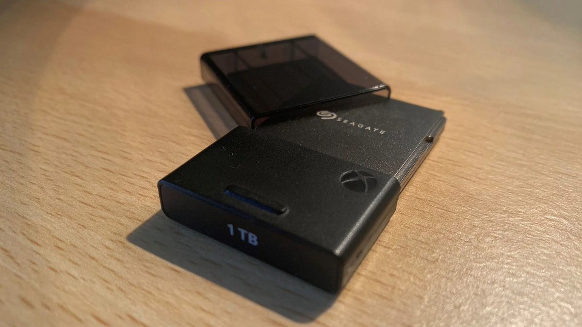 purexbox's tweet photo. The Xbox Series X|S might be getting a cheaper SSD expansion card soon 🤞 https://t.co/knW8K5YZ5O #Repost #Xbox #XboxSeriesX #XboxSeriesS #SeagateExpansionCard https://t.co/rPMob6Ym9L