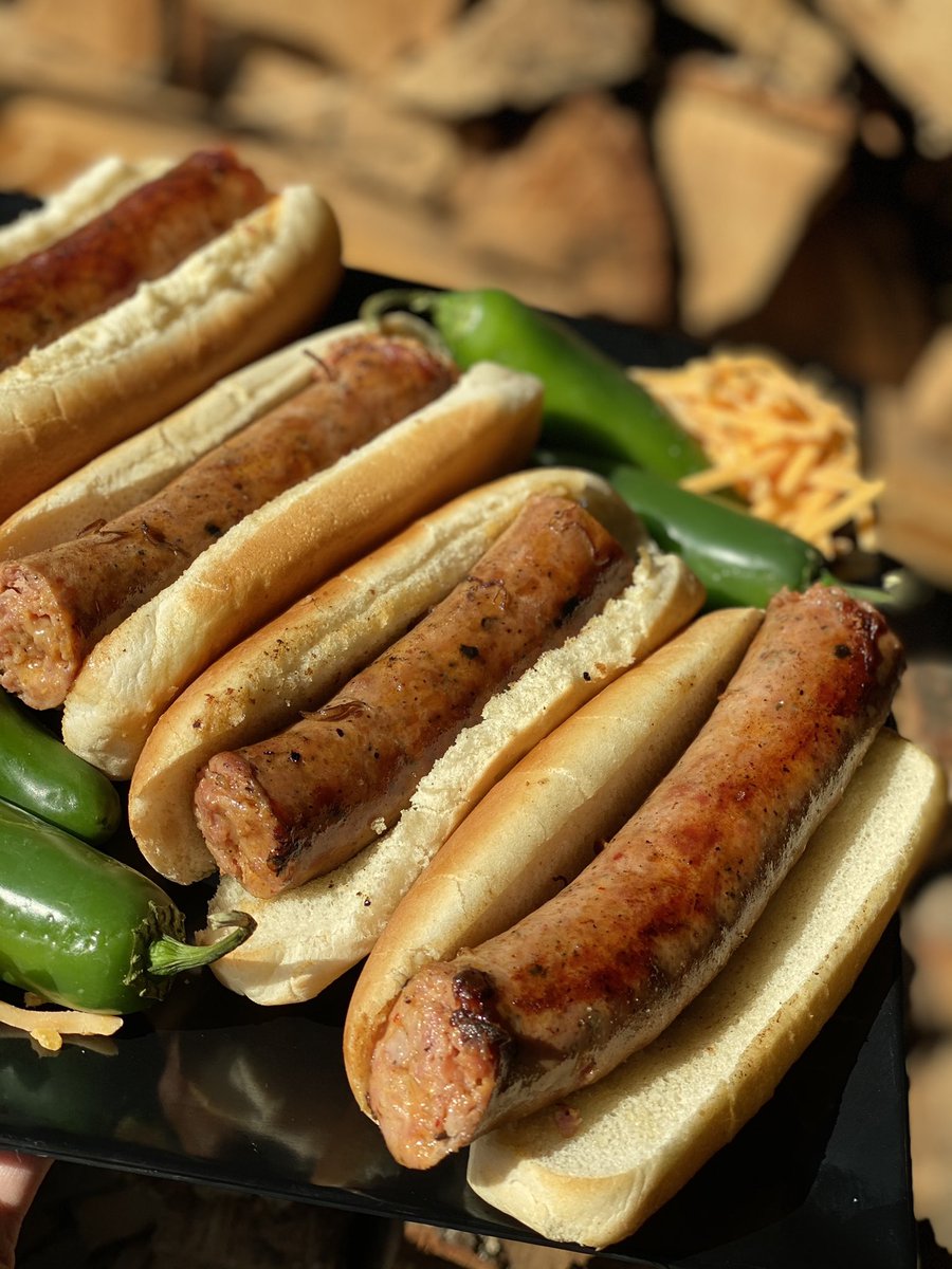 $2 Jalapeño Cheddar Sausage Dogs !! 🧀🌶
Can we Sell more than the Chili-Slaw Dogs ?! 
We can Try 😏 
Woodstock Location Only !!