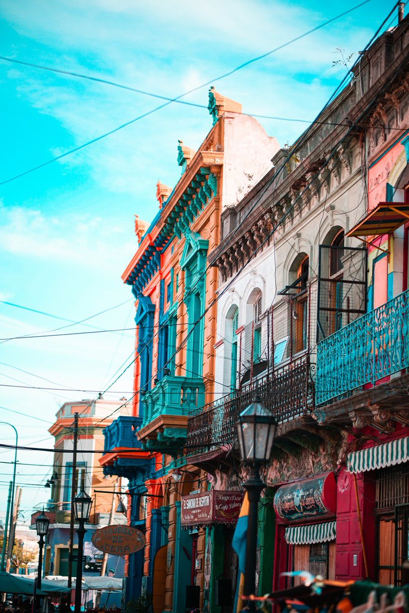 discoverlive_'s tweet photo. It might be difficult to get on a plane and take a trip during Hispanic Heritage Month. But that doesn’t mean you can’t enjoy unique international experiences in September.
 
With Discover Live, you can take tours in Spain or Argentina with authentic, local tour guides. https://t.co/2JnwCkT4Kg