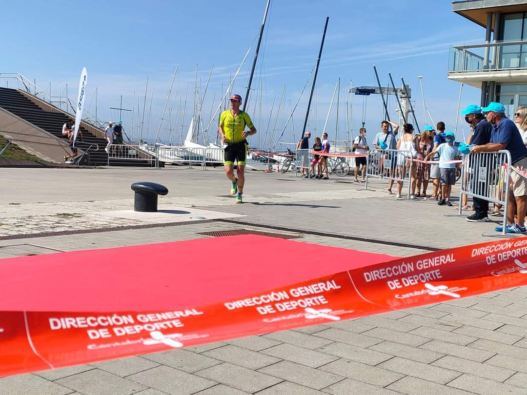 triatlonSDR's tweet photo. @SobaosJoselin @AsisaSalud @Soningeo1 @IsidoroSanJusto #rucecan #proinsa #BigMatSallende @FelipePManso @gemaigual @MarioReocin @Pablo_Zuloaga #PuertoSantander #supermercadoslupa @PCabarceno @CantabriaTriatl @C_IndusTurismo #Noacentrodemasajes https://t.co/VpAIYP6adO