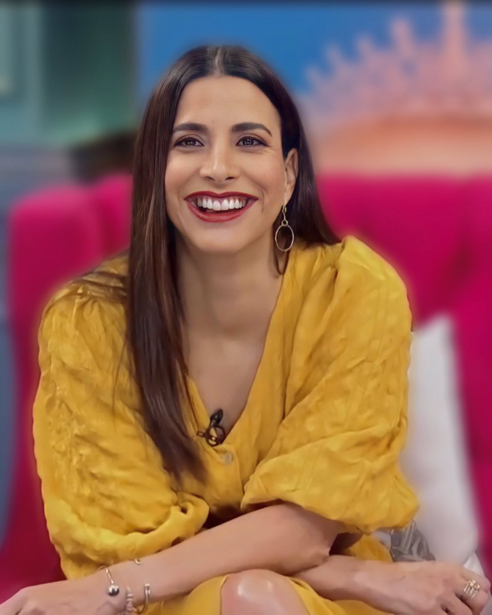 worldtoussaint's tweet photo. musa de mi corazón 💛 https://t.co/cYwwc3V4O5