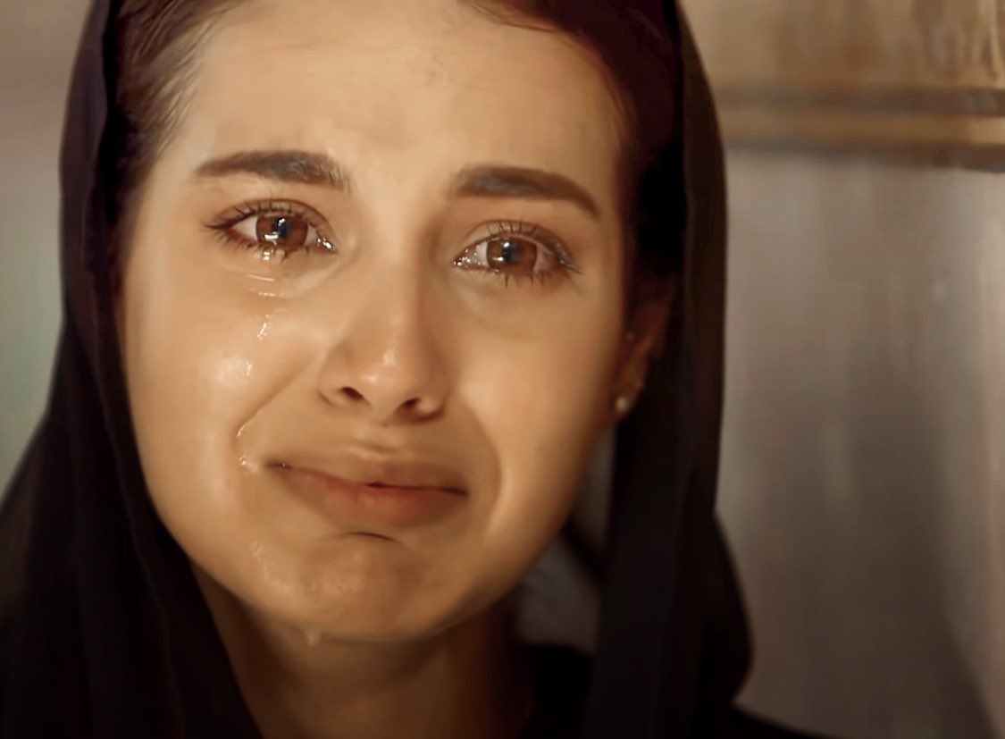 alishapree's tweet photo. IQRAAAA 😭😭😭 👏 
#KhudaAurMohabbat3 | #IqraAziz 
@iqraazizhussain girl you nailed it here https://t.co/AEdZ8qHhgf