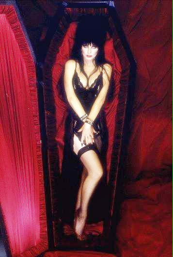 77MASH's tweet photo. #OnThisDay, 1951, born #Elvira = Cassandra Peterson - #TheMistressoftheDark https://t.co/xJqITcQ4tG
