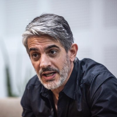 TENDENCIASok's tweet image. A QUIEN BANCAS?

LUIS BRANDONI 👉 RT

PABLO ECHARRI 👉 FAV