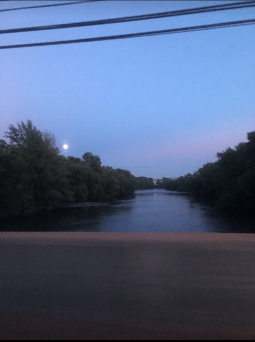 Sharing one of my favorite pictures of the moon (using an iphone camera) #NHsmc