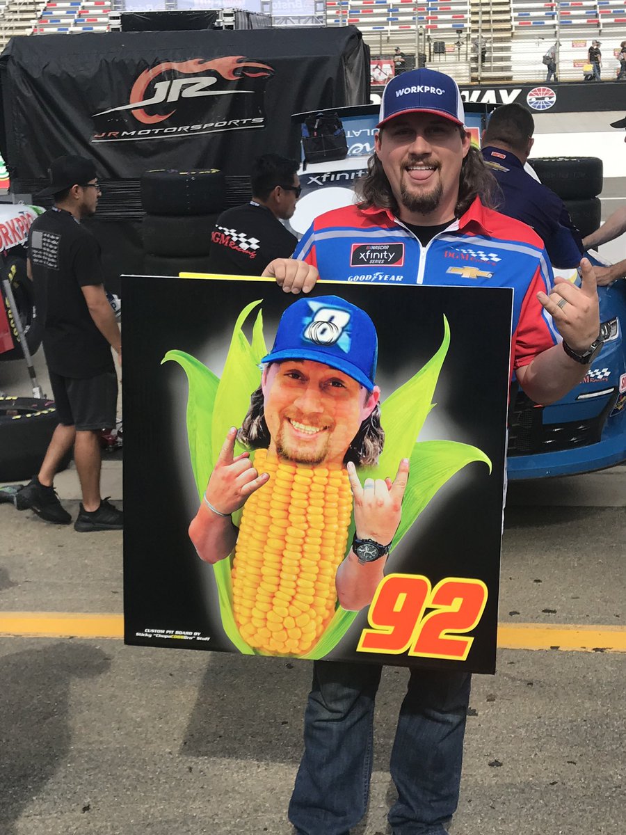 Josh6williams's tweet photo. Got my @DaleJr pit sign for this weekend for @BMSupdates ready to rip let us know what you think of the new sign 😂🏁🏁🏁 https://t.co/kmJ1zpVuwH