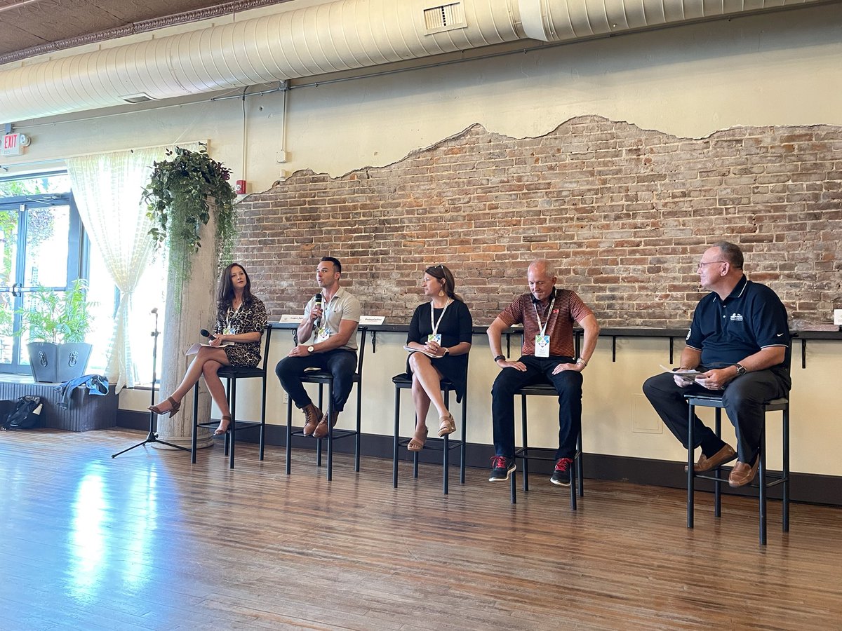 t_coyan's tweet photo. Reflecting on the past 3 days of our community leadership visit…So many takeaways, but I mostly leave today with so much pride in our region. I’m excited for what the future holds and thankful for all southwest Missouri has to offer! #clv2021 #clvinSGF https://t.co/SSwdi6RuMF