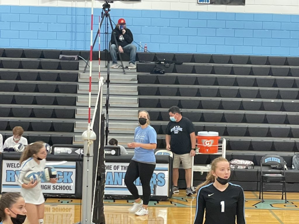 RyeNeck_Fball's tweet photo. Tip off is moments away as the @RyeNeck_Vball team welcomes the crosstown rival Tigers from Mamaroneck. #pantherspride #digsetsmash #weareRyeNeck https://t.co/HZd3MWfsq1