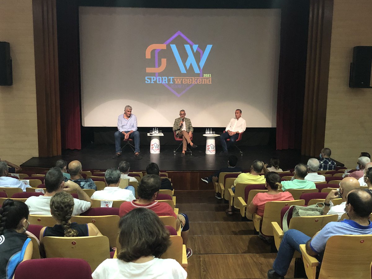 Condavision's tweet photo. Inauguración del Sport Weekend de Bonares en la tarde de hoy con la conferencia “El Valor de la Diferencia” por el gran Fernando Romay @AytoBonares @fernandoromay1 https://t.co/ZzLhMa9paX