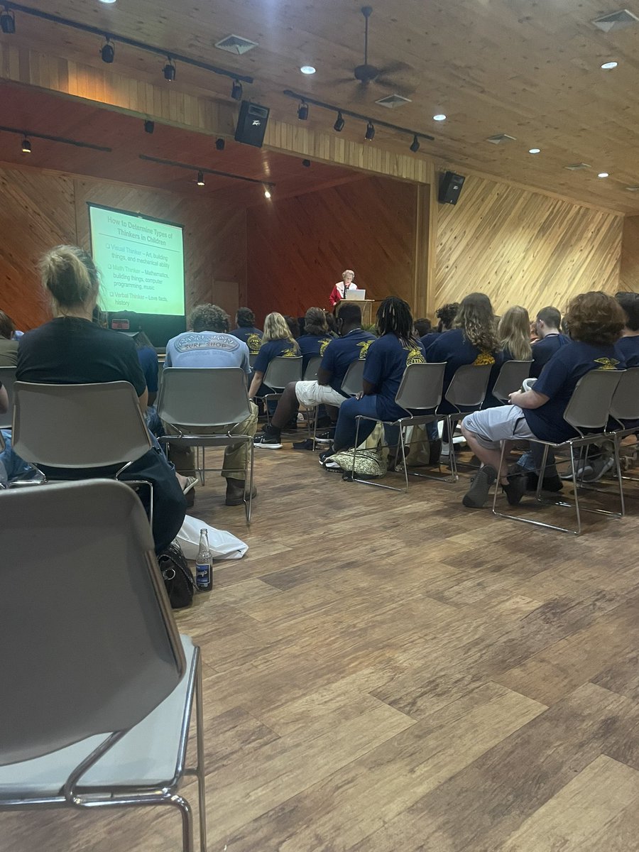 MsSportsHoF's tweet photo. Temple Grandin speaking at Field Trip Friday for @mssciencefest!
#mssciencefest #stem #education https://t.co/ZWtxW8NqPQ