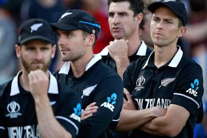 Rabinakhan78's tweet photo. نیوز لینڈ کرکٹ ٹیم نے ٹاس جیت کر پہلے بھاگنے کا فیصلہ کیا.😂
#PAKvNZ https://t.co/G6yQ0Gmtvq