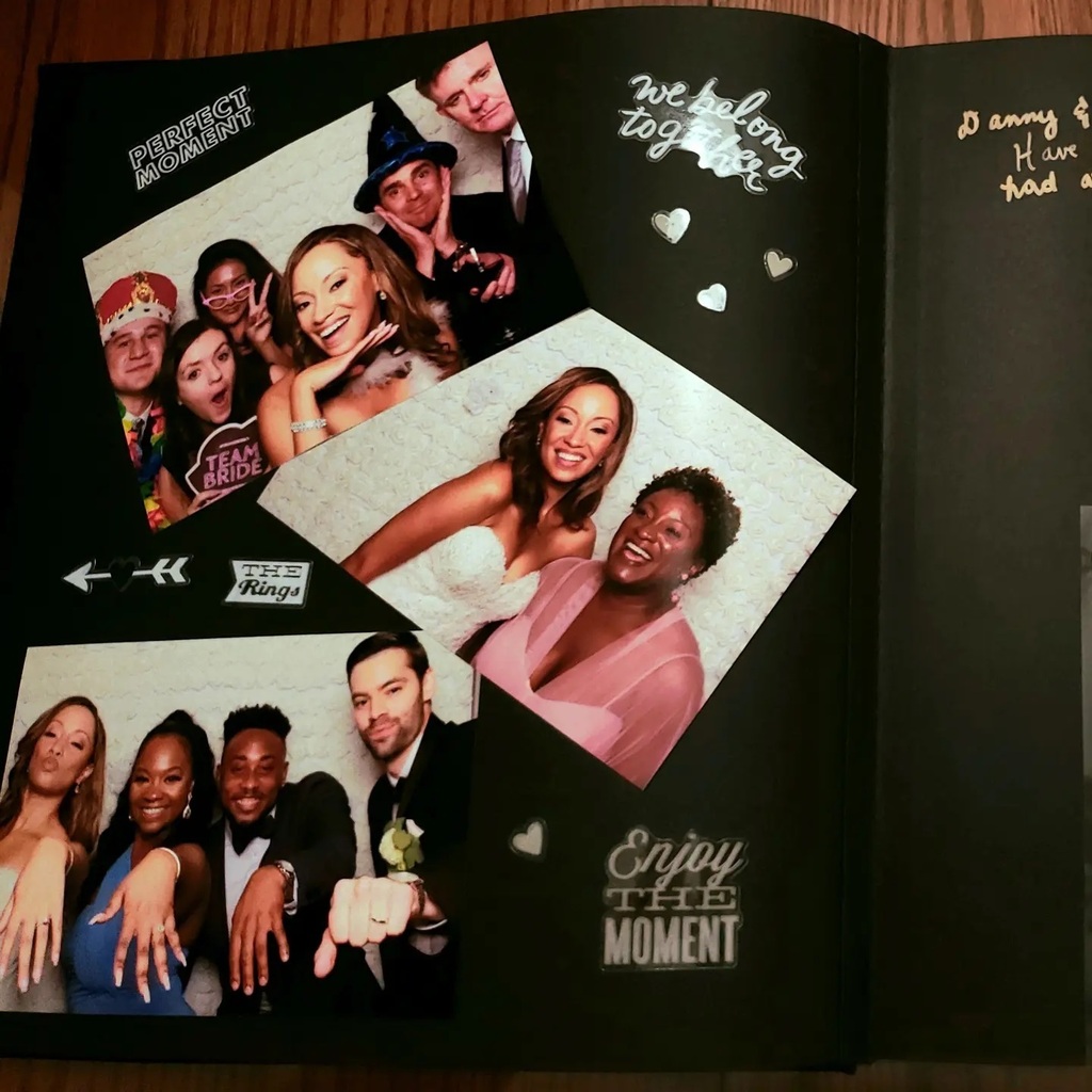 Memory Books are a great way to remember the night and hear from all your guests!

#weddingdj #dj #wedding #bride #djwedding #engaged #bridetobe #weddingreception #weddingplanning #frederickweddings #frederickwedding #mdwedding #vawedding #dcwedding #dmvweddingphotographer #…
