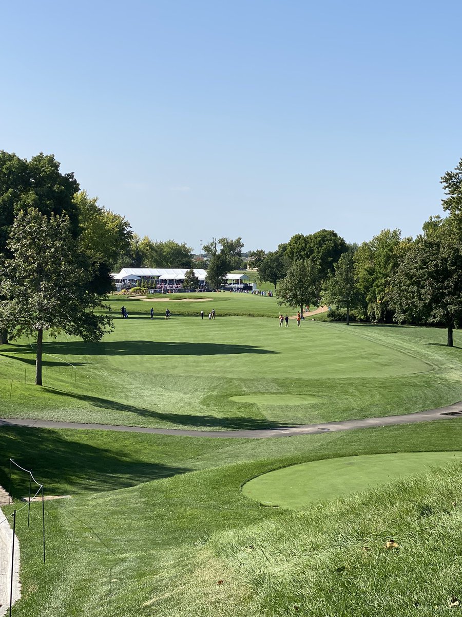 And so it begins! First day of the <a href="/SanfordIntl/">Sanford International</a> is underway at the Minnehaha Country Club ⛳️