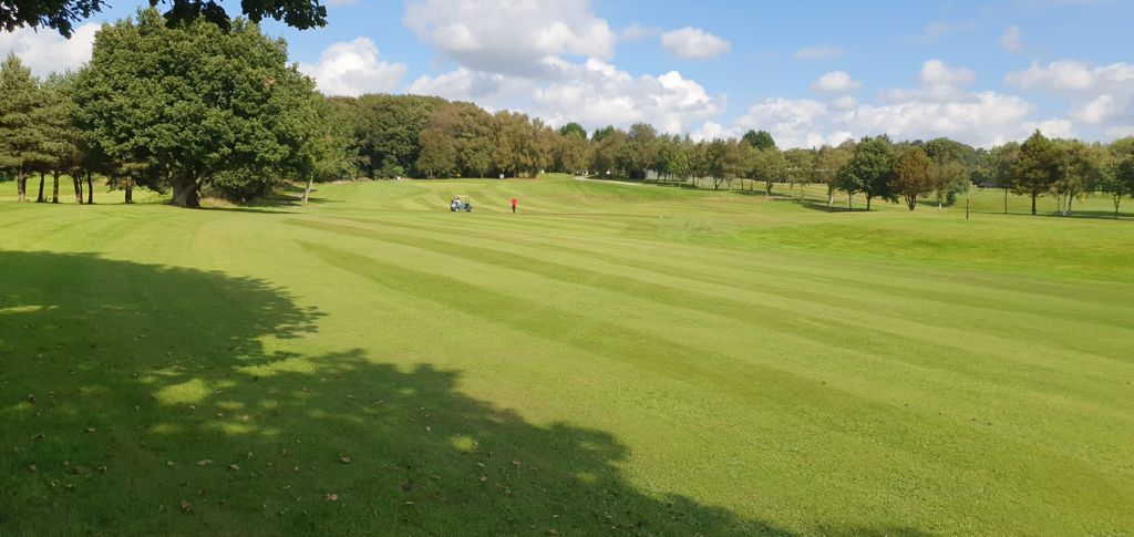 This week our brand new Fairway mower has got the fairways looking superb! Why not take advantage of our fantastic green fee offers? 
Midweek 18 holes - £16
Weekend 18 holes- £20
Midweek 9 Hole/Twilight- £12
Weekend 9 Hole/Twilight- £13.50
Book online at regentparkgolfcourse.co.uk
