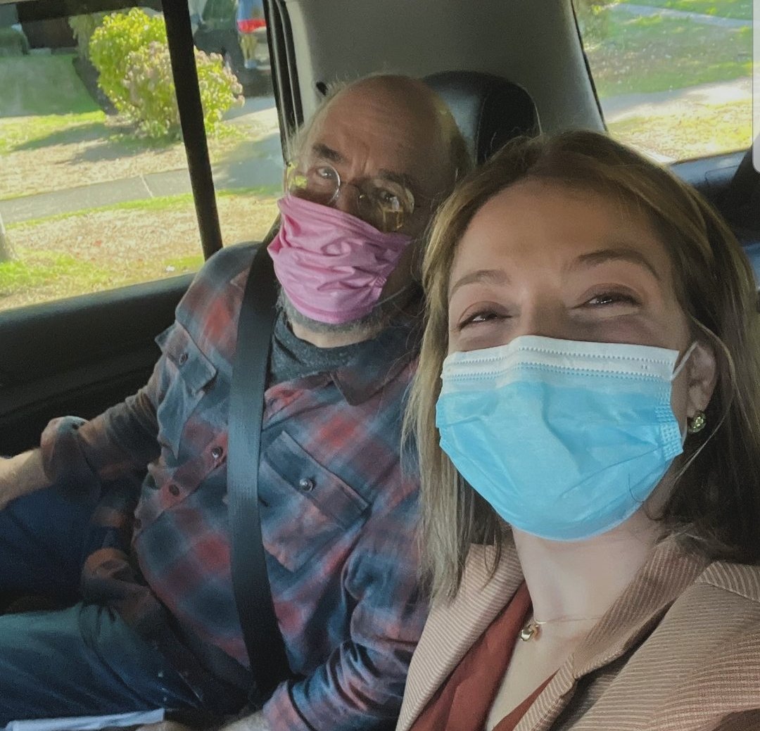 glassy and lea reminding us to wear our MASKS 🤠❤❤❤

#paigespara #leadilallo #thegooddoctor #kevinfromwork #audreypiatigorski #shesinportland #afterthehurricane #whatshowersbring #audition #shaunmurphy #drshaunmurphy #shea #shaunandlea #freddiehighmore