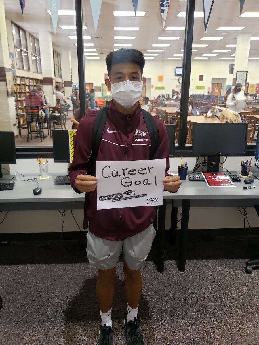 LFHS_College's tweet photo. #WhyApply day is here! @losfresnoshigh Seniors, please share with us why it is important to YOU to apply! @LFHSCounselors @LFCISDAdvAcad #opportunites #continuedgrowth #continuelearning https://t.co/ZzGl7s0ziZ
