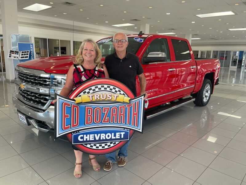 celebratechevy's tweet photo. Another happy couple enjoying their new Chevy Silverado from Ed Bozarth Chevrolet! Stop in today and experience why Ed Bozarth is "The Most Trusted Name in Automobiles."

#EdBozarthChevrolet #EdBozarthAurora #EdBozarth #Chevy #ChevyDealer #ChevySilverado #Silverado #HappyCustomer https://t.co/o63mAYNyOD