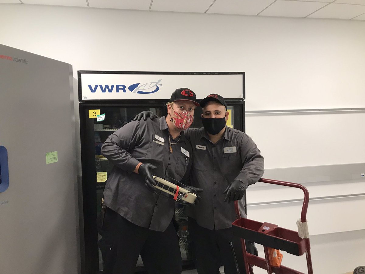 rosilab_ucsf's tweet image. Excited for all the neuro research “Weill” we’re here! 🧠 
The adventure continues now the brand new #weillbuilding at #ucsf! 
Thank you to our movers and those who made this new home a reality! 
✌️out #SFGH!
@susanna_rosi @UCSF @NeurosurgUCSF @UCSFPT