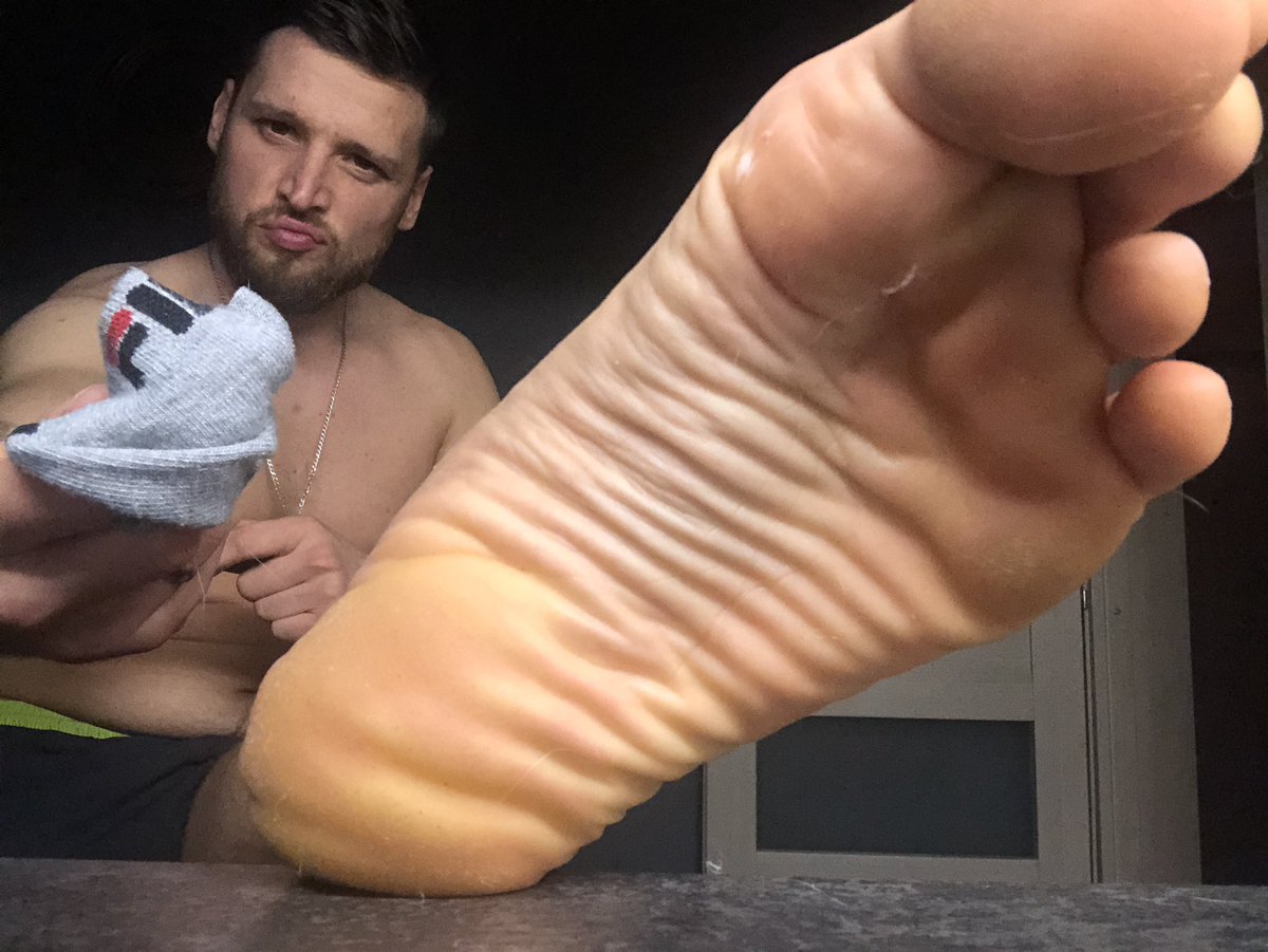 MASTER CHRIS 👣 😈 🇷 🇺 (@cristianbodyxxx) on Twitter photo 2021-09-17 17:...