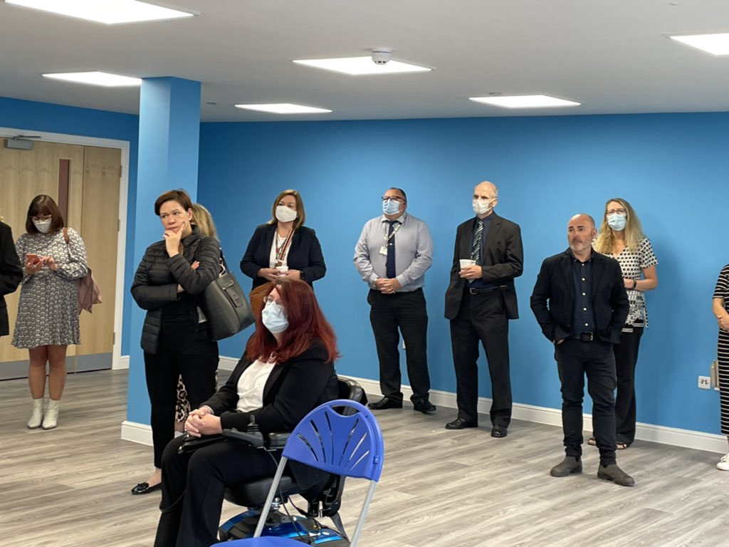 albrunt's tweet image. 1. Great to be at the key handover ceremony at our groundbreaking scheme, Ty Glas y Dorlan in Upper Cwmbran. It&apos;ll provide new homes for rent and great  for &apos;guests&apos; - respite for carers/support for hospital leavers. Power of p&apos;ship. Well done team @BronAfon @torfaencouncil