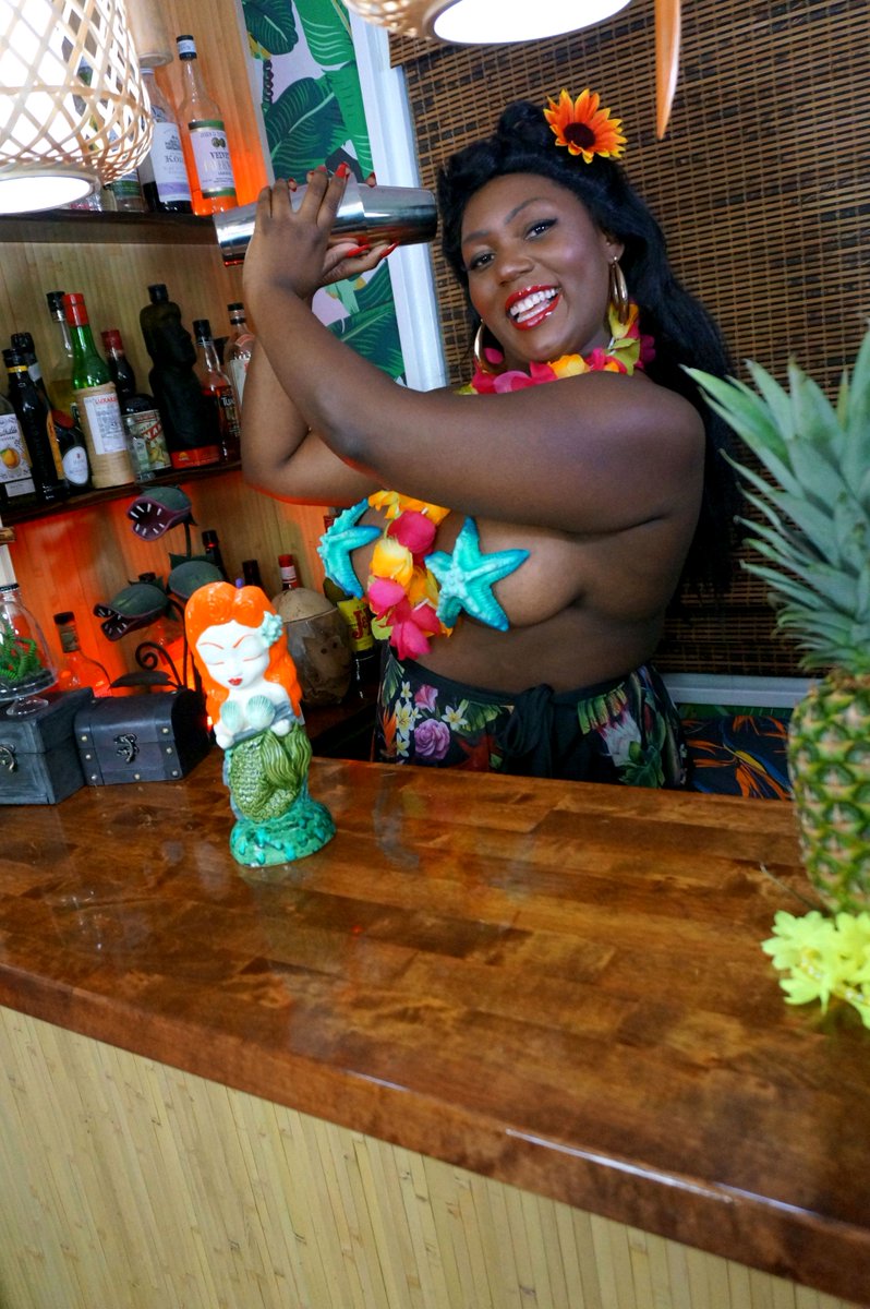 HillaryProMua's tweet photo. Check out our feature in @retrolovelymagazine
Tiki edition, Volume 7!!! 
Photographer Hillary Warren/@brad_shier_sfx_art
Model @dreama_chocolatina
Location 
@shipwreckshipleys
Makeup @hillarypromua 
Pasties @thepastiechef
#retrolovelymagazine #makeupartist #mua #pinup #published https://t.co/W9qnEpU4Ku
