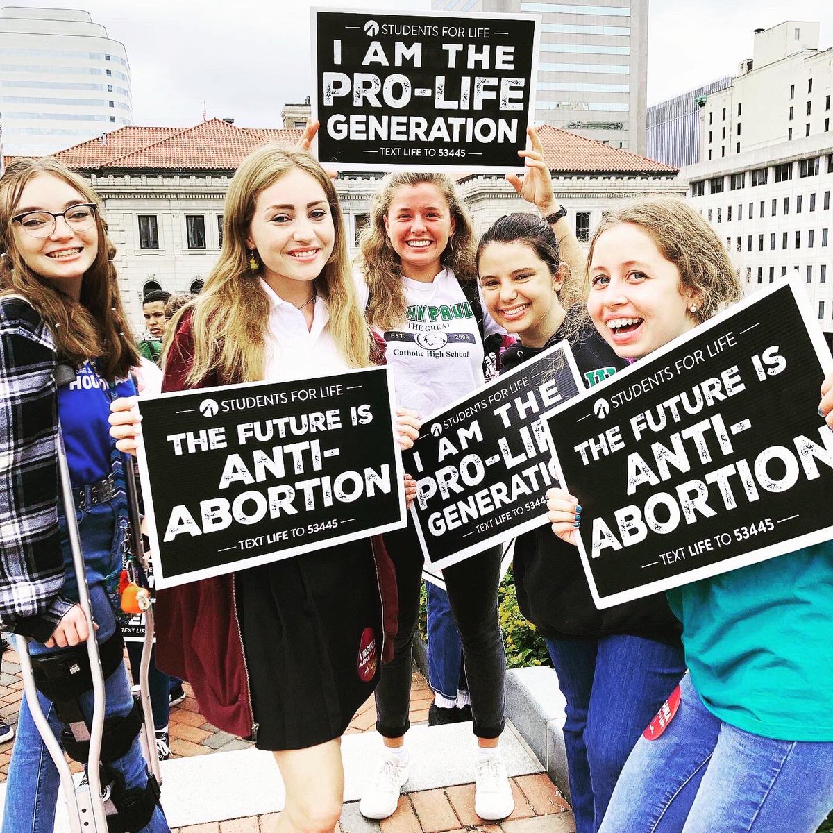 stjpthegreat's tweet photo. John Paul students were proud to stand up for LIFE in Richmond today at the Virginia March for Life! @arlingtonOCS @arlingtonchurch @arlingtonOCS https://t.co/PeQNHkEd75