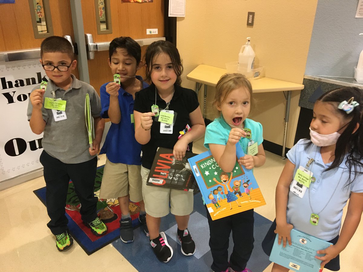 Danielle Moss tweet media