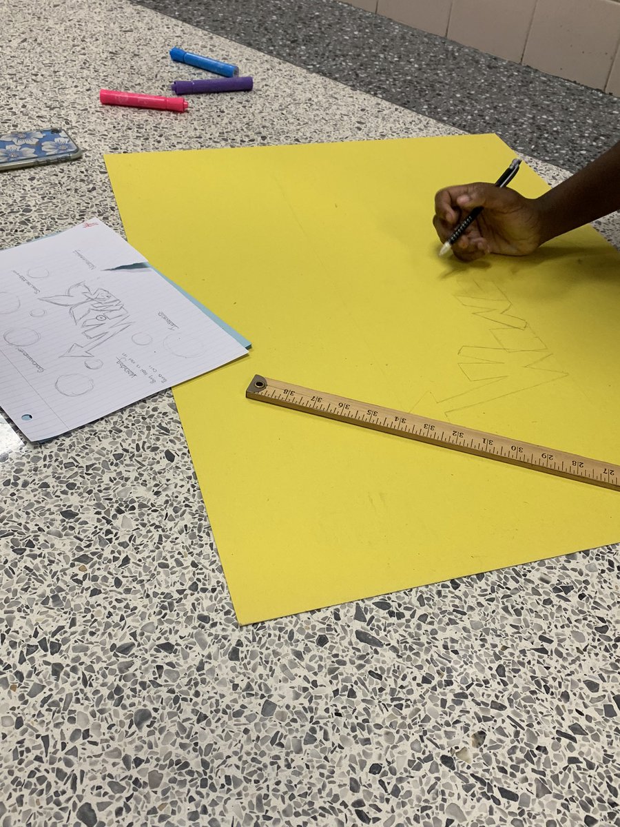 BrianSelman2's tweet photo. Who said note taking has to be boring? APPS classes are making graphics to describe the WINGS (functions) of political parties! https://t.co/3NV7VNexTx