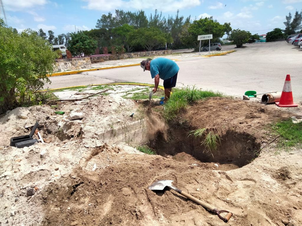 SMAPAP2021's tweet photo. Nuestras cuadrillas trabajando 24/7 👊🏻

#SMAPAP #EquipoSmapap #Sinparar 💦 https://t.co/7Sr5NjBhpH