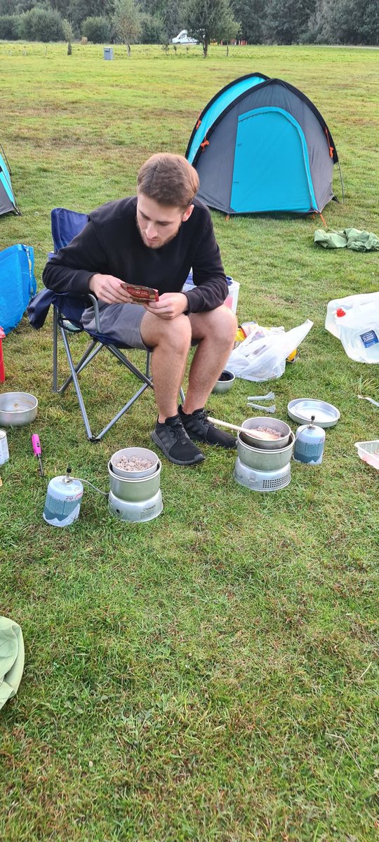 Mr Braye putting together a tasty chilli con corne for the staff members on DofE expedition 👍