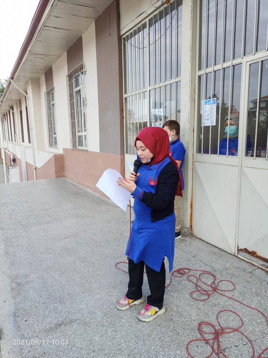 2021-2022 Eğitim Öğretim yılı İlköğretim Haftası okulumuzda coşku ile kutlandı. Bütün öğretmenlerimize, öğrencilerimize ve velilerimize; sağlıklı, başarılı ve mutlu bir yıl diliyoruz...