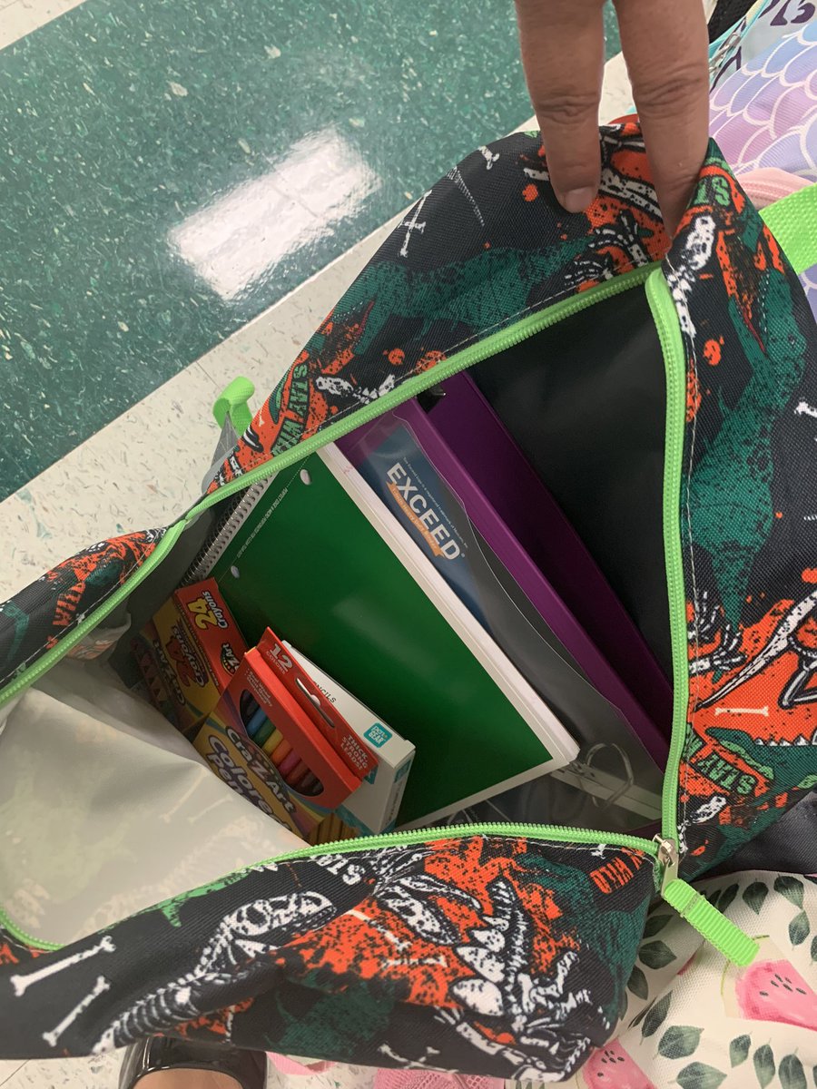 MsCThompson_'s tweet image. Sending a HUGE thanks to our community partners @MichaelPageUS for the generous donation of school supplies to the students of @ValleyWestEs 🎉

Together we can do so much more!

@HISD_Wraparound @bkgsalazar @sprattwoods