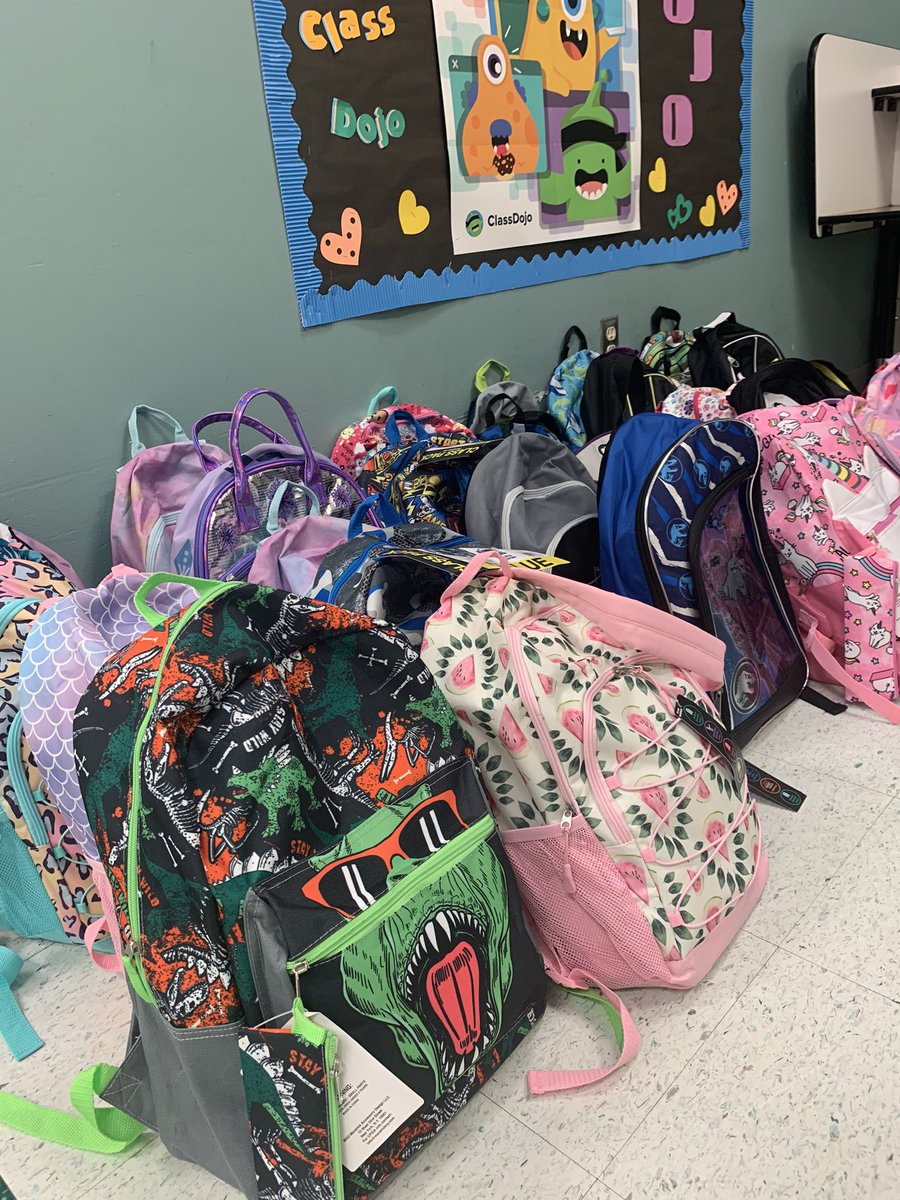 MsCThompson_'s tweet image. Sending a HUGE thanks to our community partners @MichaelPageUS for the generous donation of school supplies to the students of @ValleyWestEs 🎉

Together we can do so much more!

@HISD_Wraparound @bkgsalazar @sprattwoods